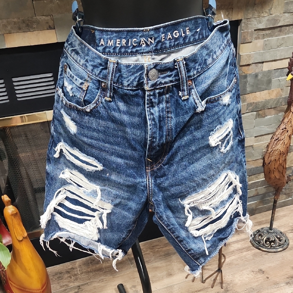 NWOT American Eagle Outfitters Blue Distressed Jean Shorts